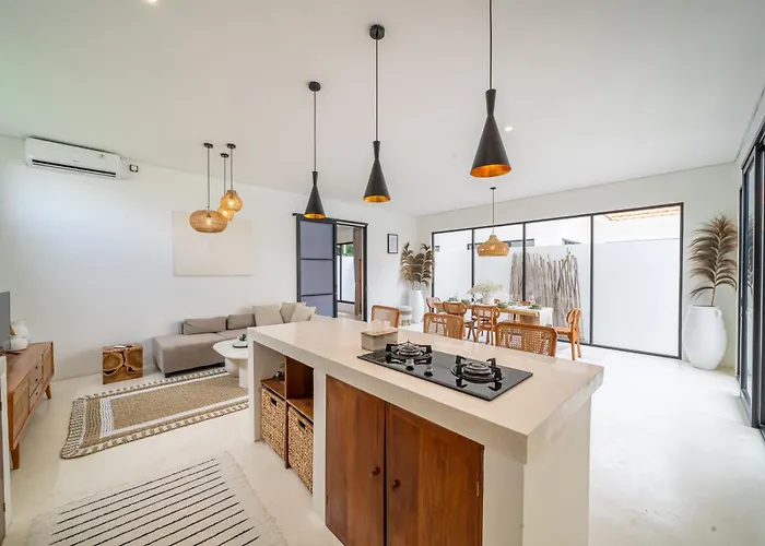 Villa White Manta - Tropical Family Retreat With Pool&outdoor Lounge