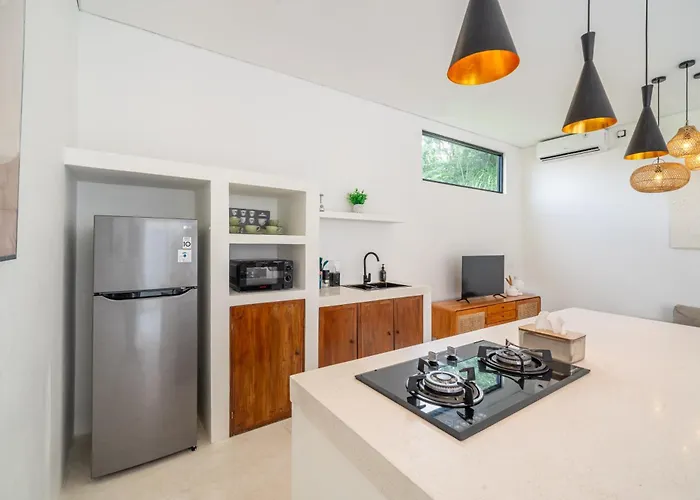 Villa White Manta - Tropical Family Retreat With Pool&outdoor Lounge Uluwatu